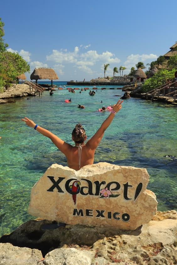 Xcaret Plus: Entrada + Comida Buffet