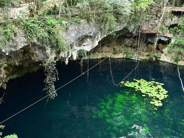 ATV TIROLESAS Y CENOTE: TOUR EN LA SELVA