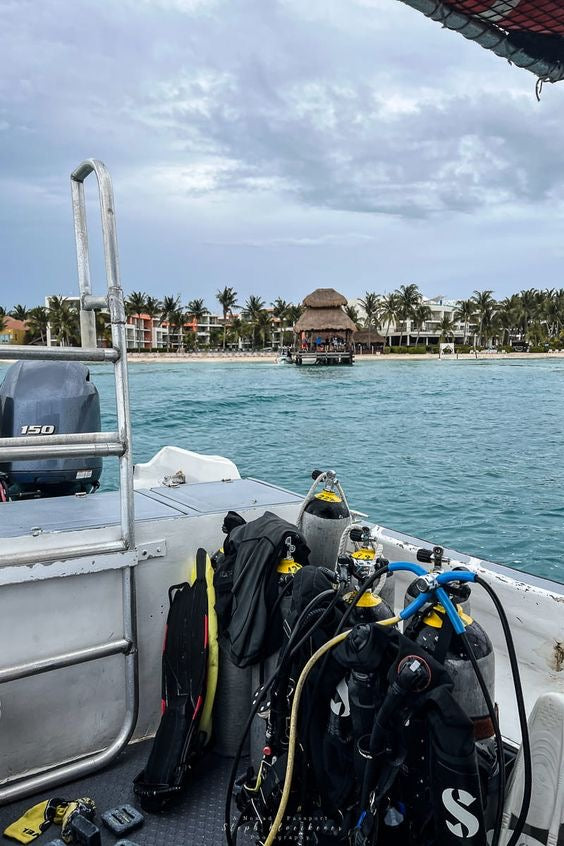 BUCEO CERTIFICADO O PRINCIPIANTE CON DOS TANQUES EN COZUMEL